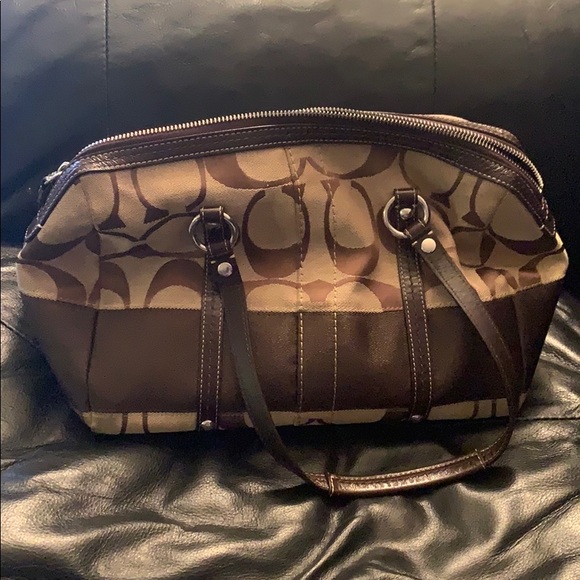 Coach purse - Picture 2 of 3